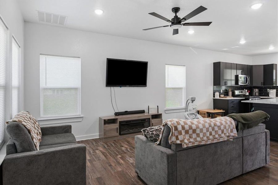 Furnished interior view inside a new home in , Grand Saline (Image 4).