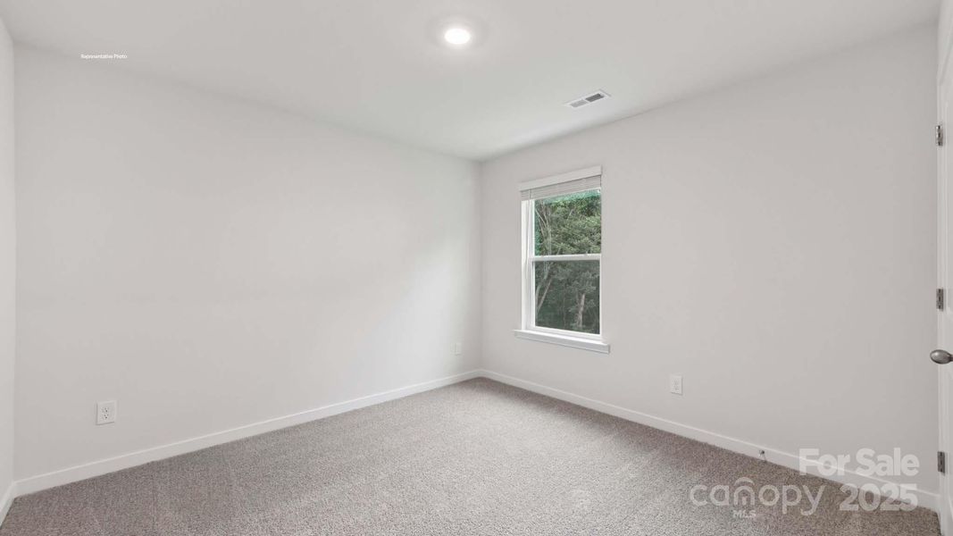 Spacious, unfurnished interior of a new home in Clark Creek Landing, Lincolnton (Image 12).