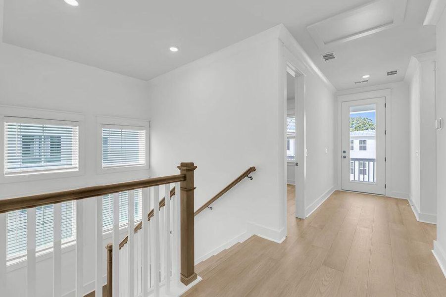 Spacious, unfurnished interior of a new home in Central Park, Charleston (Image 16).