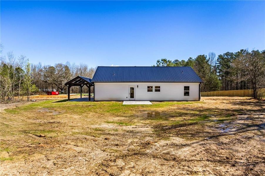 Exterior details and patio area of a home in , Bremen (Image 25).