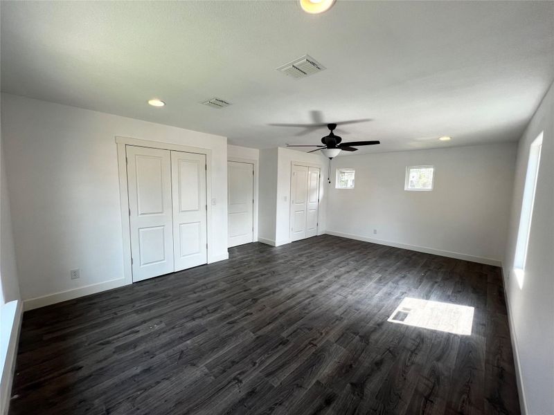 Spacious, unfurnished interior of a new home in , Hemphill (Image 22).