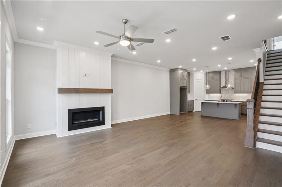 Spacious, unfurnished interior of a new home in Ward's Crossing Townhomes, Johns Creek (Image 22).