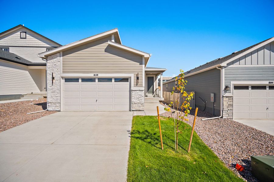 Exterior details and patio area of a home in Trails at Aspen Ridge-3, Colorado Springs (Image 3).