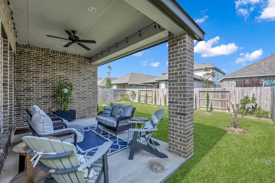 Image 36 of a home in Grand Central Park 45'.