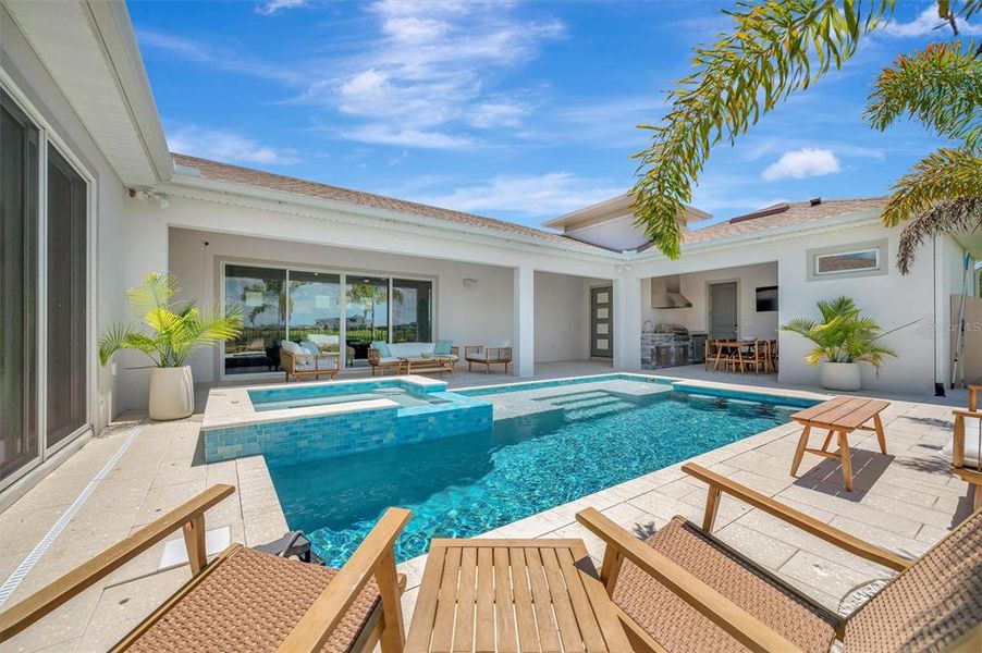 Exterior details and patio area of a home in , San Antonio (Image 22).