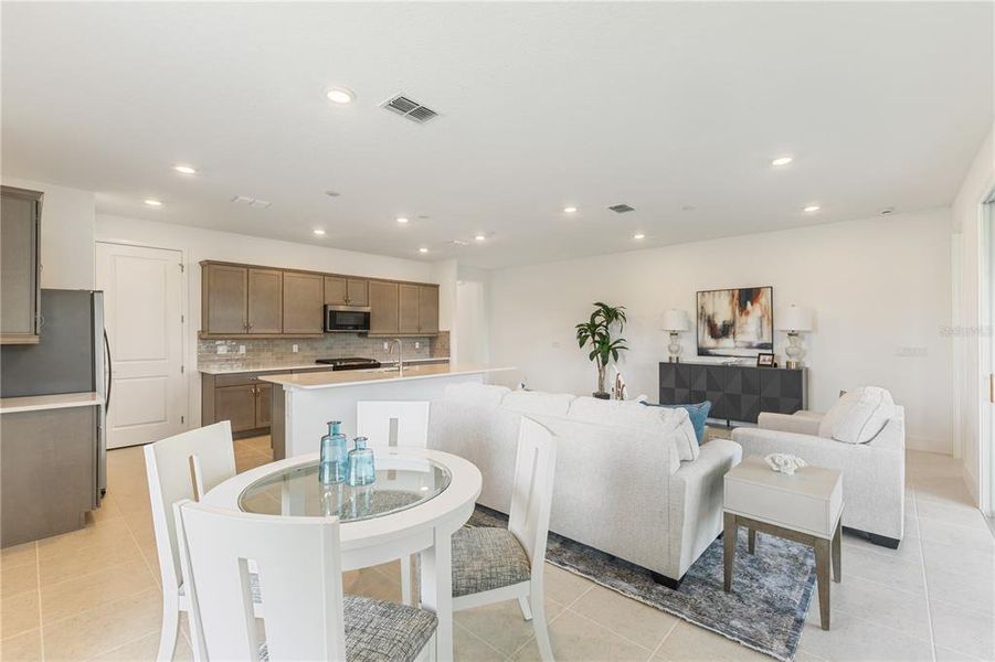 Furnished interior view inside a new home in Ocala Preserve, Ocala (Image 9).