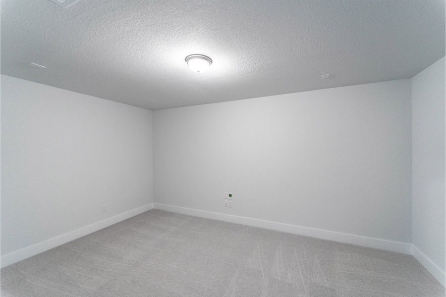 Spacious, unfurnished interior of a new home in Lariat, Liberty Hill (Image 17).