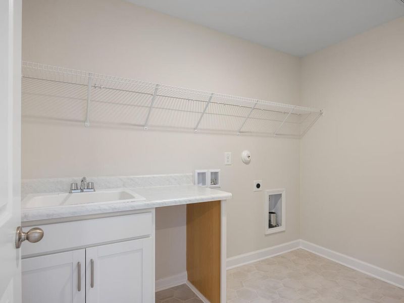 Spacious, unfurnished interior of a new home in Retreat at North Main, Lillington (Image 25).