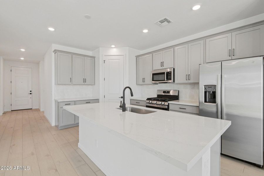 12-web-or-mls-W Bajada Rd-S2802-012