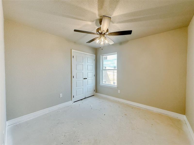 Spacious, unfurnished interior of a new home in , Hewitt (Image 21).