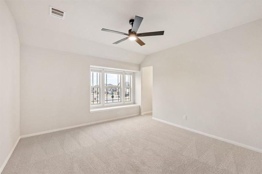 Spacious, unfurnished interior of a new home in Villages of Hurricane Creek, Anna (Image 32).