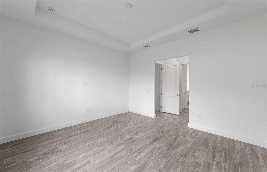 Spacious, unfurnished interior of a new home in Del Webb Catalina, Lakewood Ranch (Image 20). Spacious, unfurnished interior of a new home in Del Webb Catalina, Lakewood Ranch (Image 20).