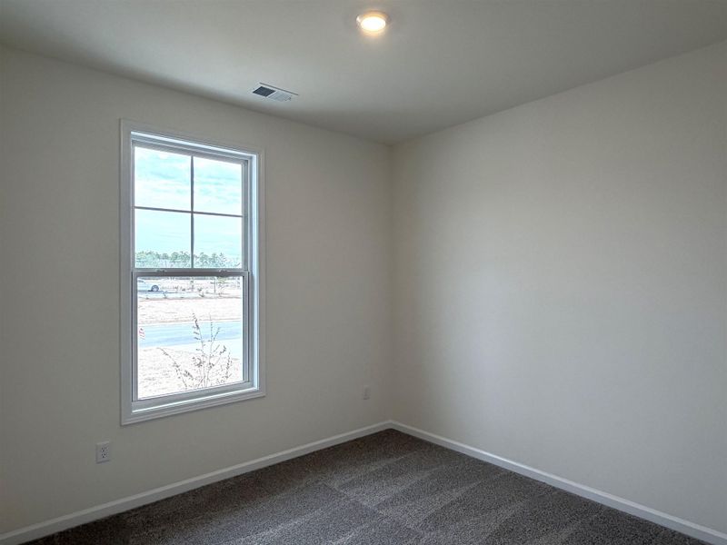 Spacious, unfurnished interior of a new home in King Farm Estates, Aynor (Image 15).