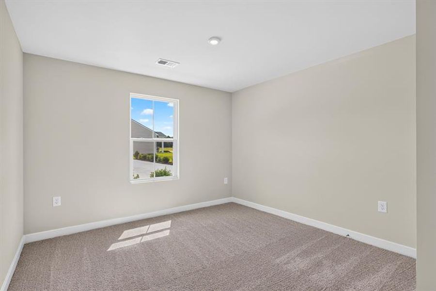 Spacious, unfurnished interior of a new home in Beacon Point at New Hampstead, Savannah (Image 17). Spacious, unfurnished interior of a new home in Beacon Point at New Hampstead, Savannah (Image 17).