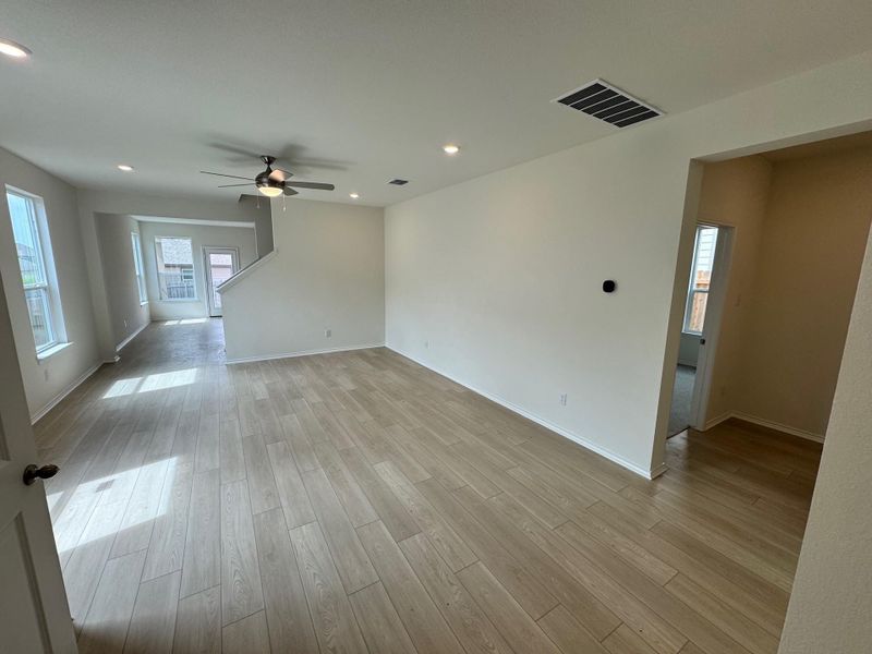 Spacious, unfurnished interior of a new home in Sonterra - Cool Water, Jarrell (Image 22). Spacious, unfurnished interior of a new home in Sonterra - Cool Water, Jarrell (Image 22).