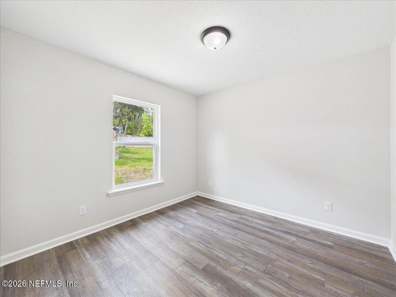 Spacious, unfurnished interior of a new home in , Palatka (Image 18).