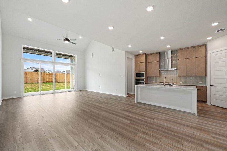 Spacious, unfurnished interior of a new home in Park Central, Georgetown (Image 22).