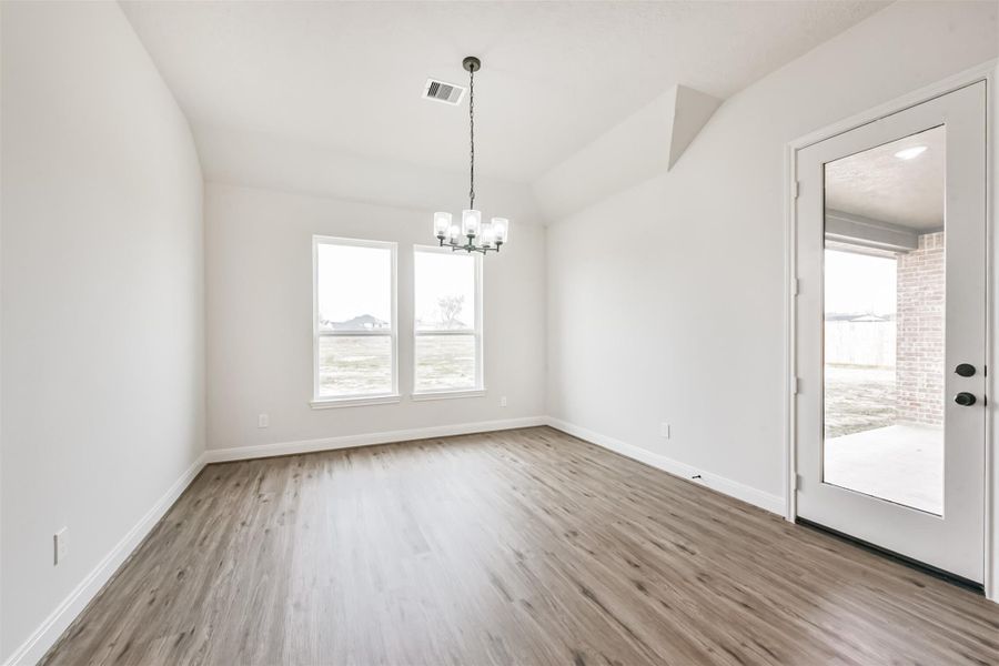 Spacious, unfurnished interior of a new home in , Baytown (Image 25).