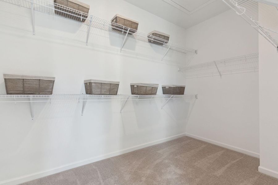 Spacious, unfurnished interior of a new home in , Summerville (Image 23).