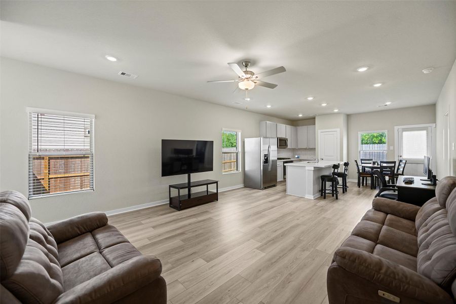 Furnished interior view inside a new home in Laurel Landing, Alvin (Image 17).