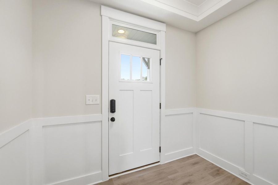 Spacious, unfurnished interior of a new home in Blythe Mill Townhomes, Waxhaw (Image 18).