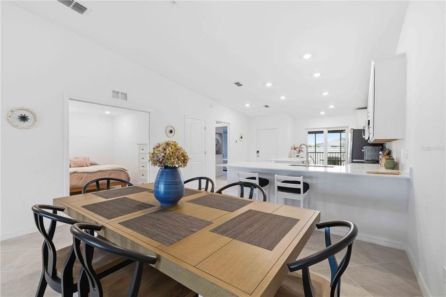 Furnished interior view inside a new home in , Venice (Image 12).