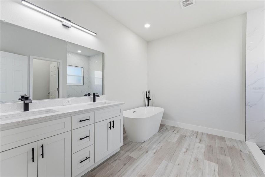 Furnished interior view inside a new home in , Ocala (Image 7).