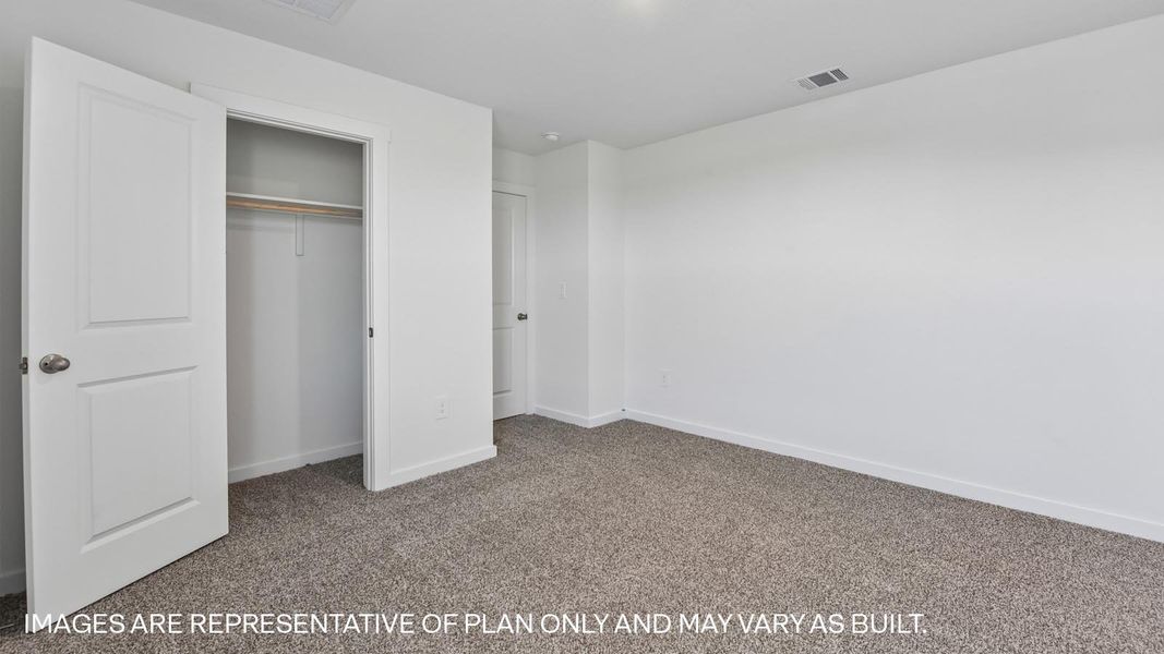 Spacious, unfurnished interior of a new home in Frontier, Mustang Ridge (Image 28).