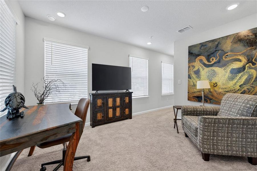 Furnished interior view inside a new home in , Jacksonville (Image 6).