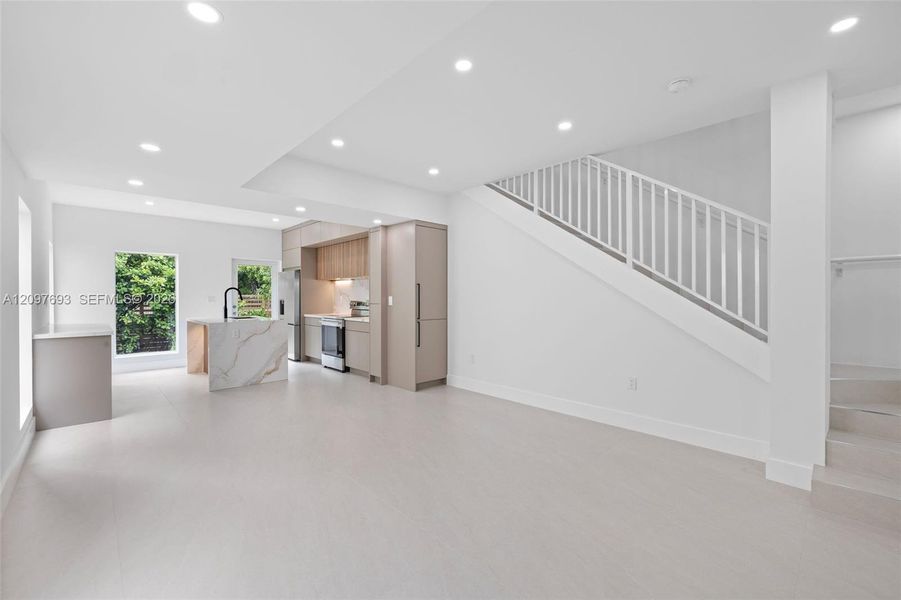 Spacious, unfurnished interior of a new home in , South Miami (Image 23).
