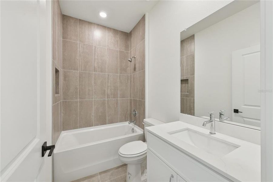 Furnished interior view inside a new home in , Dunnellon (Image 9).