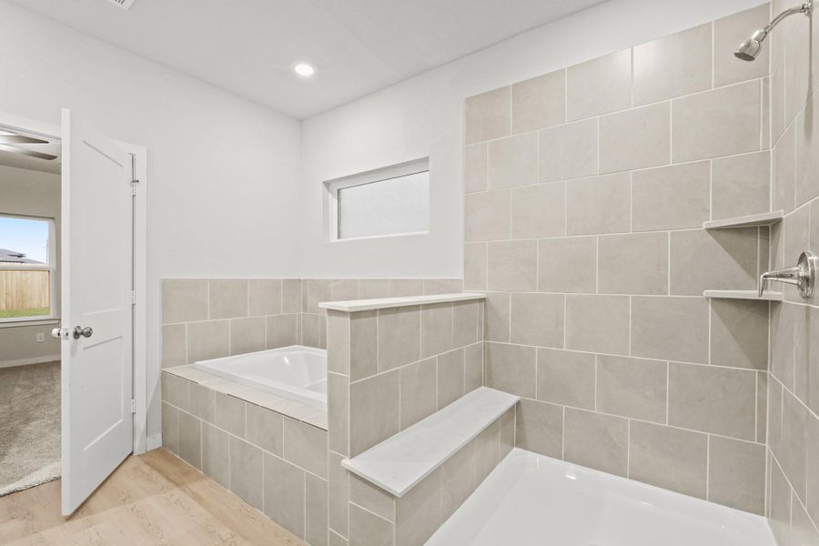 Furnished interior view inside a new home in Bayou Bend, Angleton (Image 6). Furnished interior view inside a new home in Bayou Bend, Angleton (Image 6).