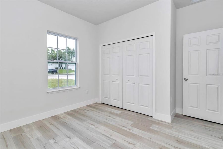 Spacious, unfurnished interior of a new home in , Ocala (Image 13).