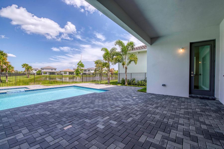 Furnished interior view inside a new home in Apex at Avenir, Palm Beach Gardens (Image 33).
