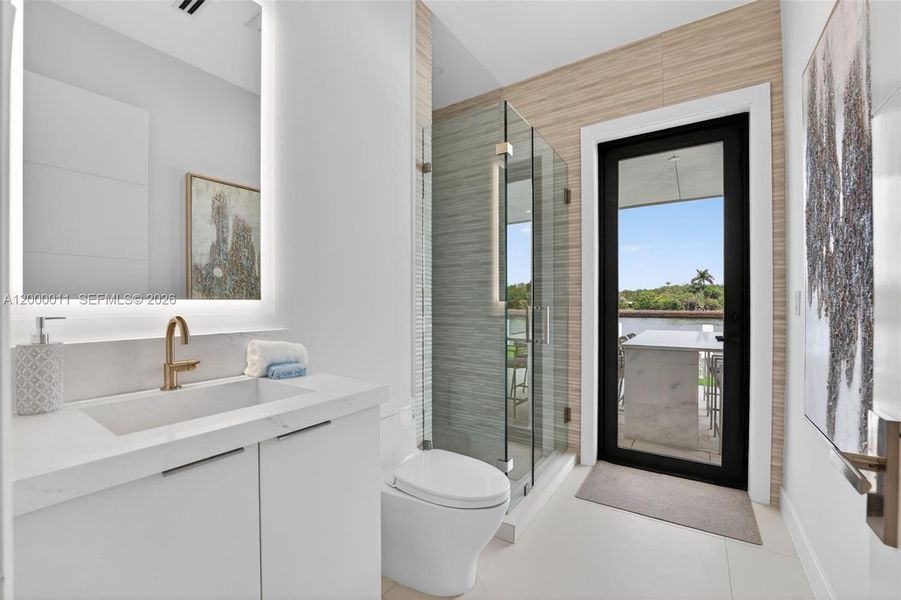 Furnished interior view inside a new home in , Fort Lauderdale (Image 33).