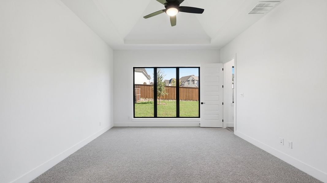 Spacious, unfurnished interior of a new home in Hillstead, Lavon (Image 23).