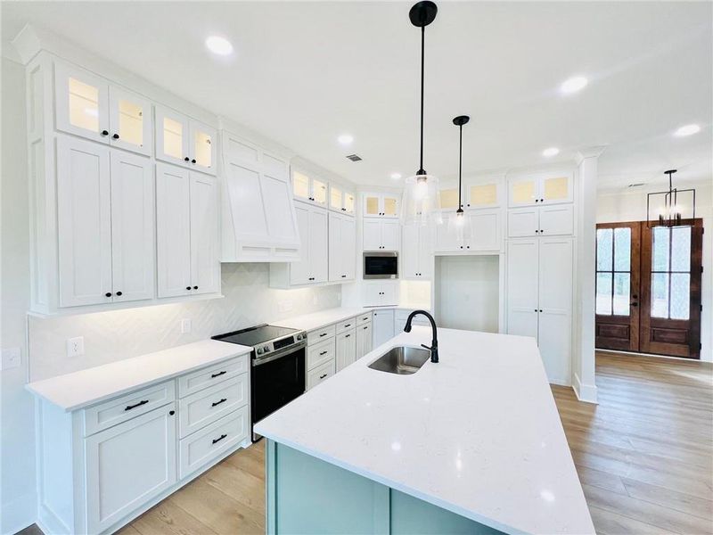 Furnished interior view inside a new home in , Cartersville (Image 10).