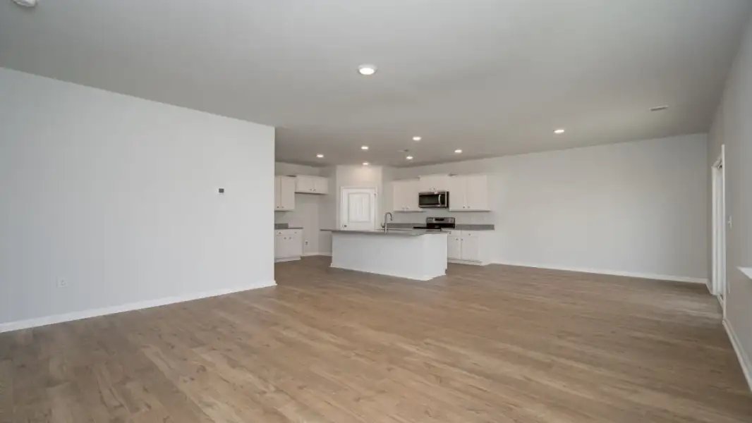 Representative unfurnished interior of a home built from the Elle by D.R. Horton in Brookside, Richlands (Image 20).