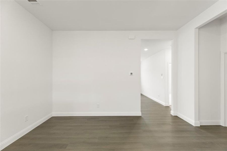 08. 2248 Sesaro - Dining (2) 08. 2248 Sesaro - Dining (2)