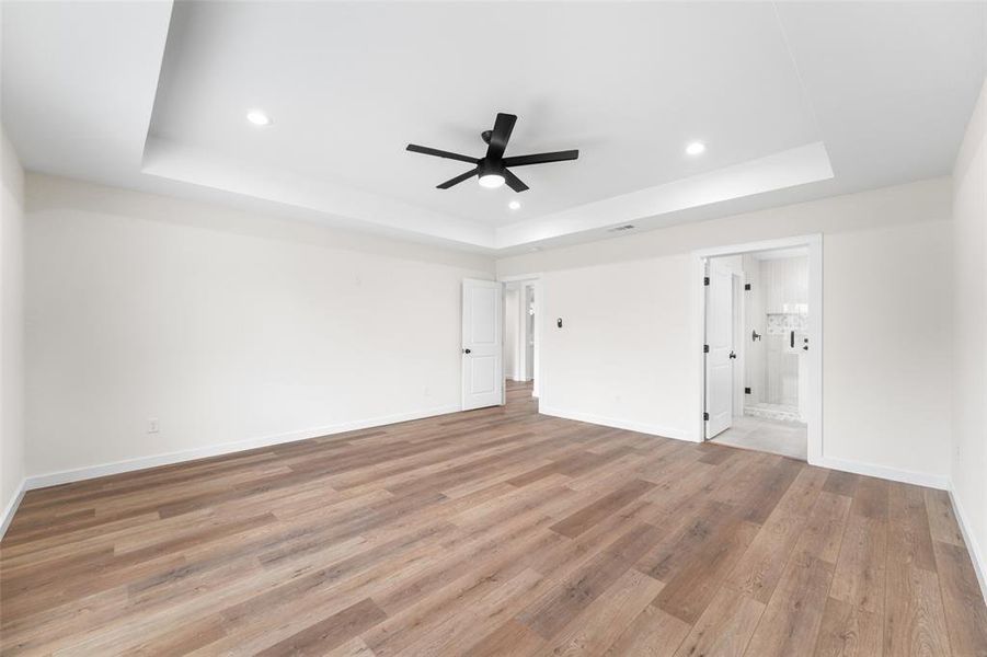 Spacious, unfurnished interior of a new home in , Dallas (Image 31).