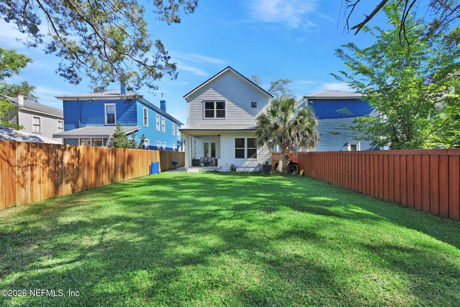 Exterior details and patio area of a home in , Jacksonville (Image 21).