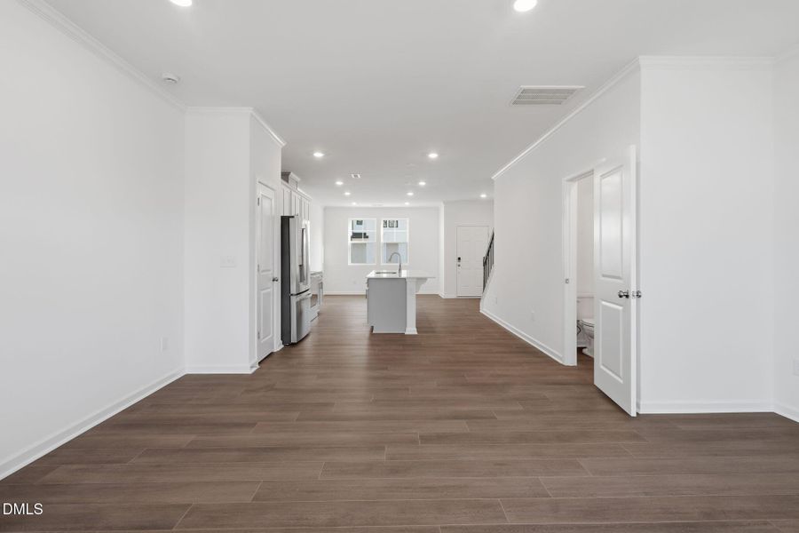 SUN_ElmGrove_Pic_Jackson_QMI_23_Great_1o SUN_ElmGrove_Pic_Jackson_QMI_23_Great_1o