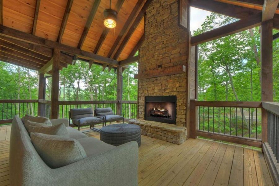 Exterior details and patio area of a home in , Blue Ridge (Image 13).
