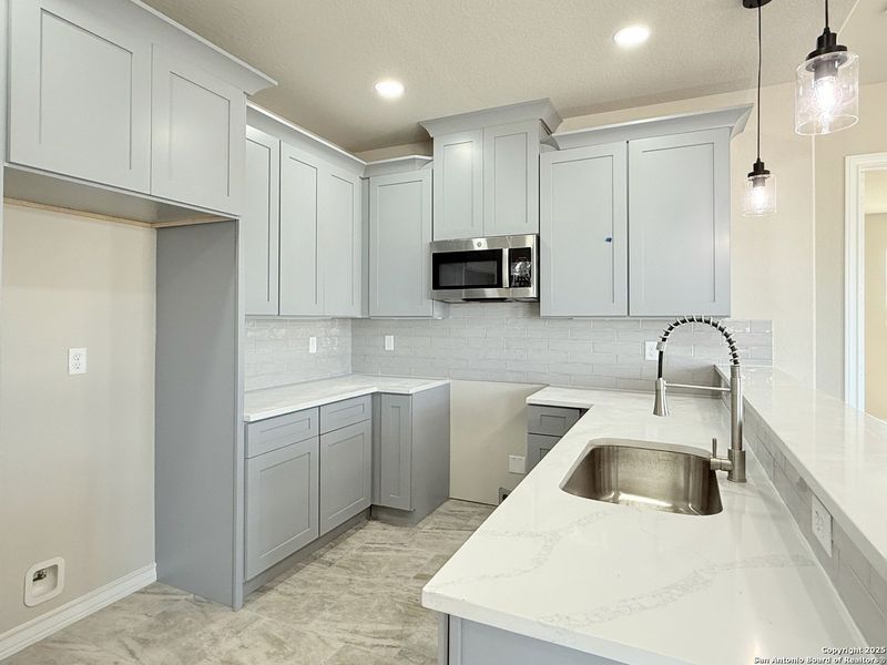 Furnished interior view inside a new home in , La Vernia (Image 9). Furnished interior view inside a new home in , La Vernia (Image 9).