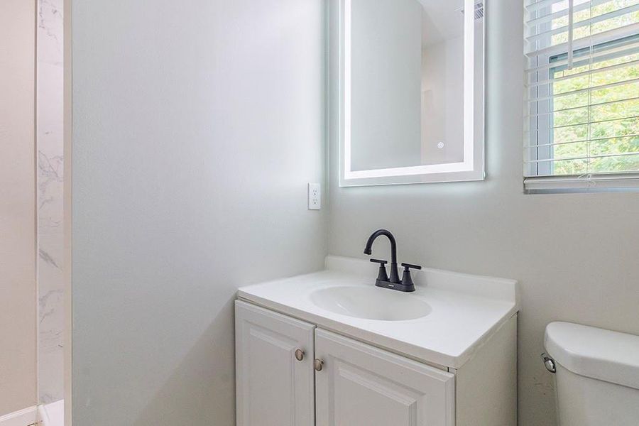 Image 20 of a home in .