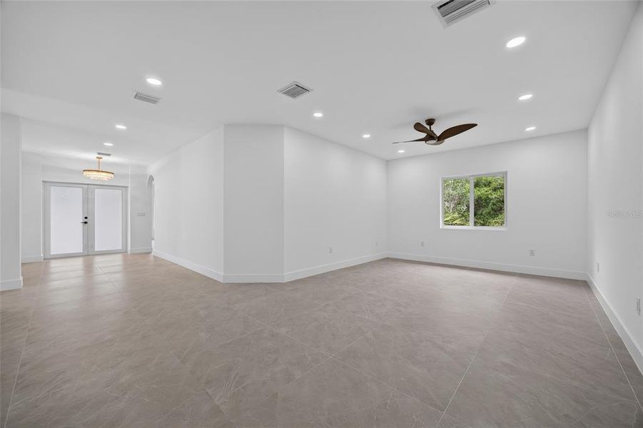 Spacious, unfurnished interior of a new home in , Port Charlotte (Image 19). Spacious, unfurnished interior of a new home in , Port Charlotte (Image 19).
