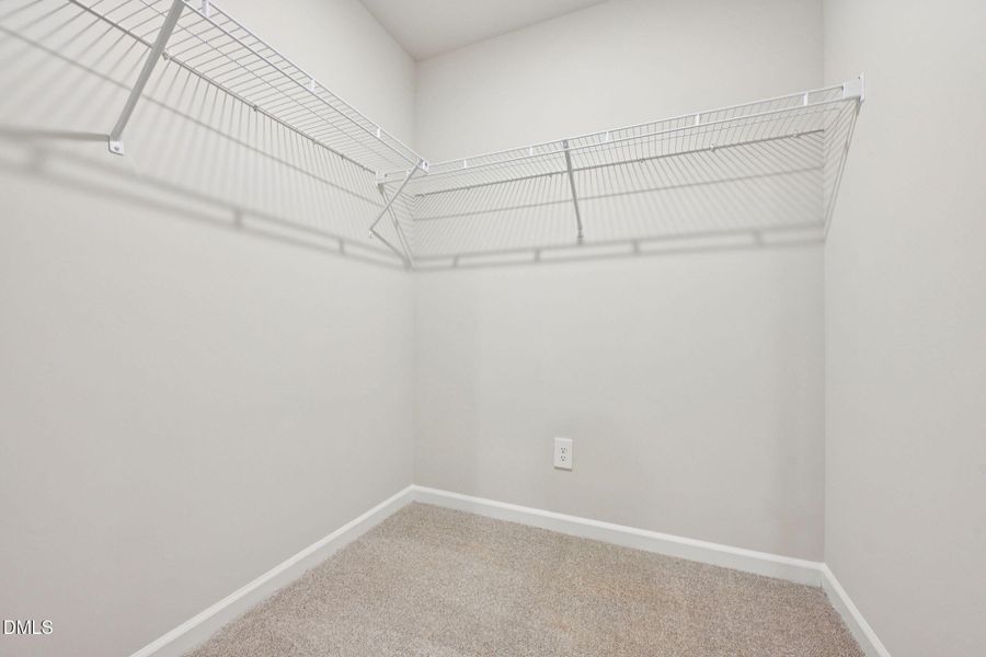 33-web-or-mls-Raleigh - Oak Manor - 617