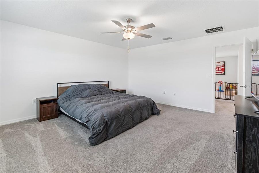Furnished interior view inside a new home in , Land O' Lakes (Image 33).