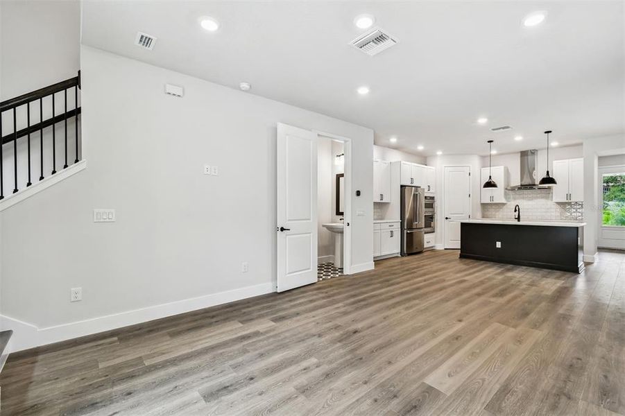 Spacious, unfurnished interior of a new home in , Tampa (Image 40). Spacious, unfurnished interior of a new home in , Tampa (Image 40).