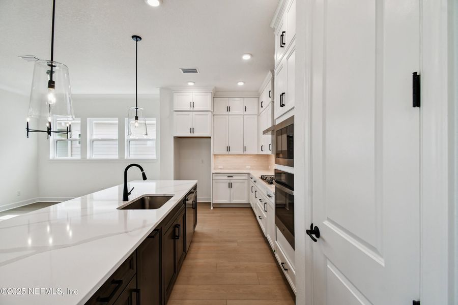 Furnished interior view inside a new home in Seven Pines 40' Front Entry, Jacksonville (Image 8). Furnished interior view inside a new home in Seven Pines 40' Front Entry, Jacksonville (Image 8).